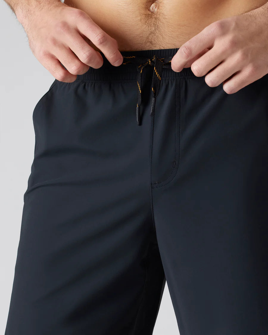 Rhone | 7" Pursuit Short - Unlined | Black