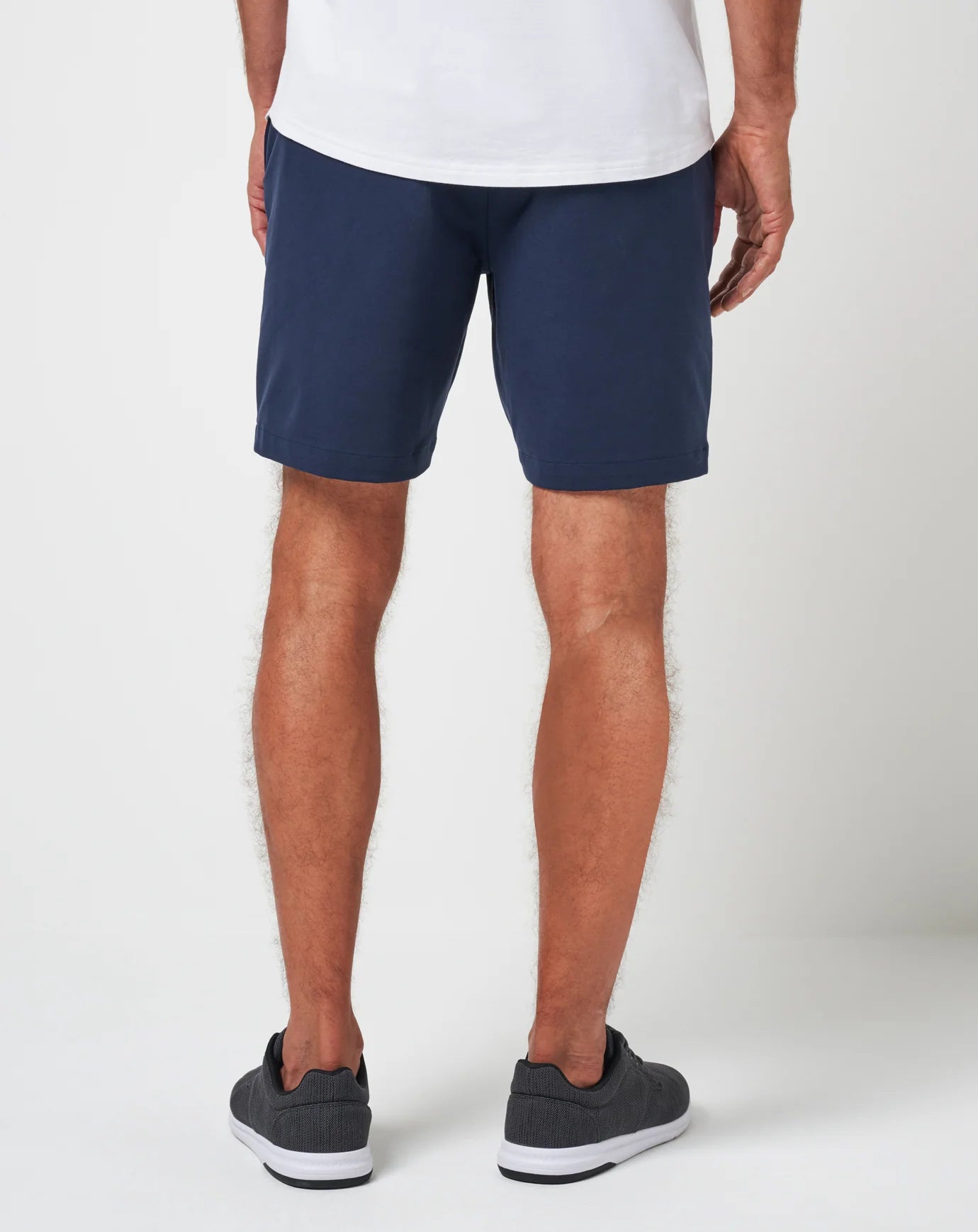 TravisMathew | Stretchknit Short Total Eclipse 8" | Navy | Trunk Show