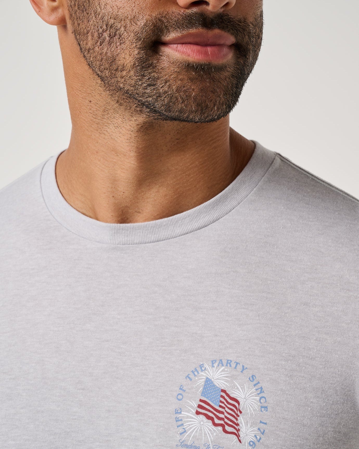 TravisMathew | Big Two Five Graphic Tee | Gray