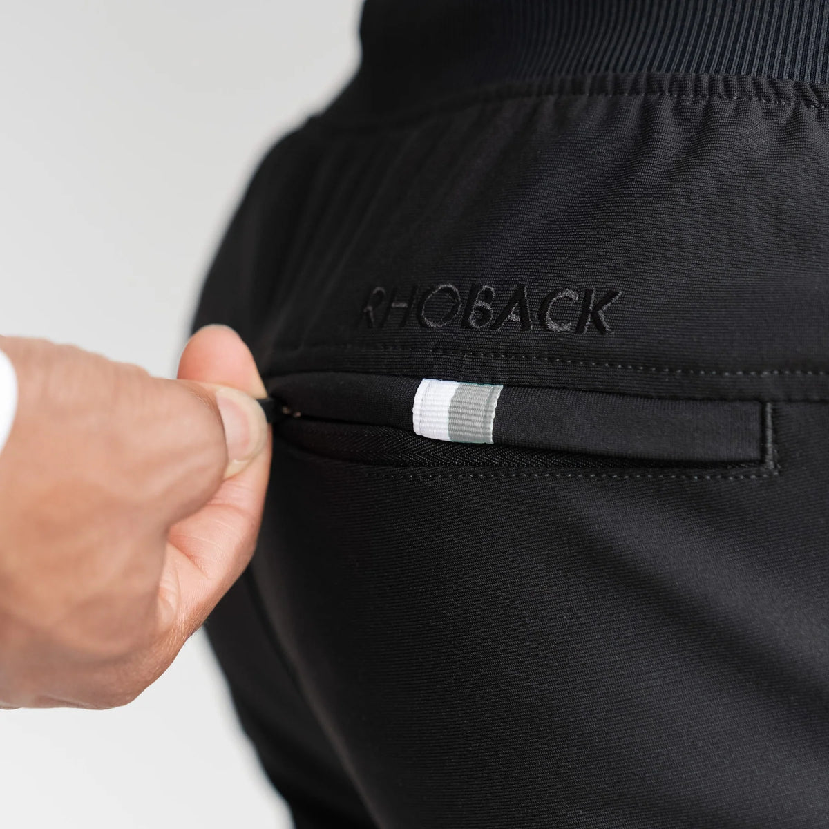 Rhoback | Delta Performance Jogger | Midnight Black
