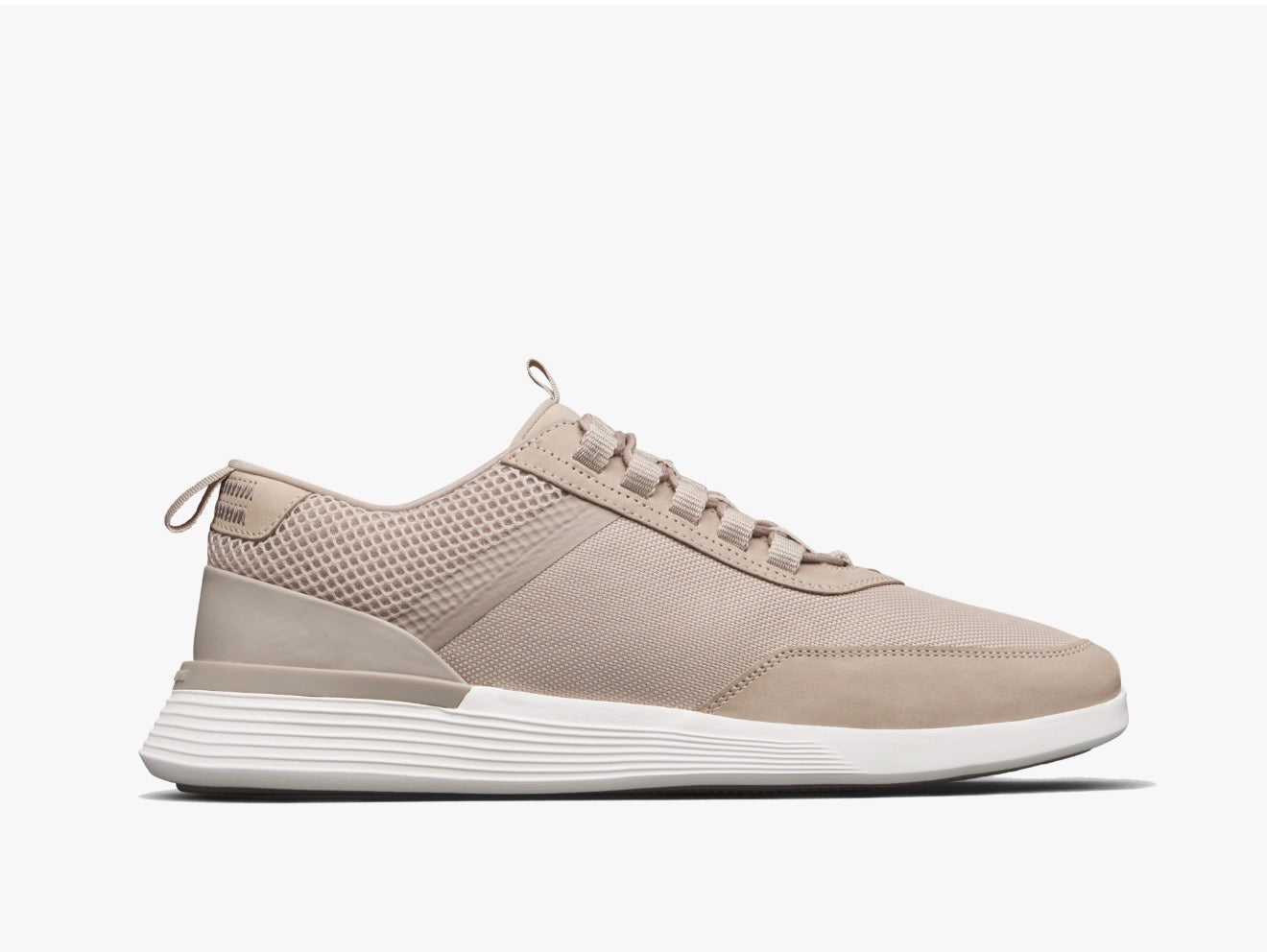 Wolf & Shepherd | Crossover Victory Trainer | Beige