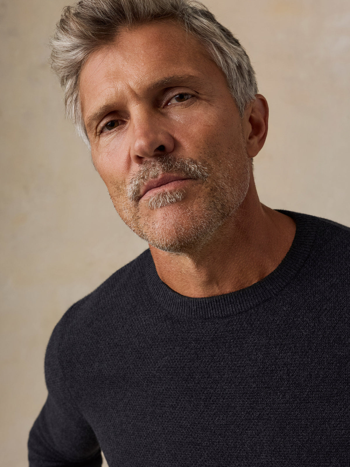 Faherty | Jackson Crew Sweater | Wolf Black Heather