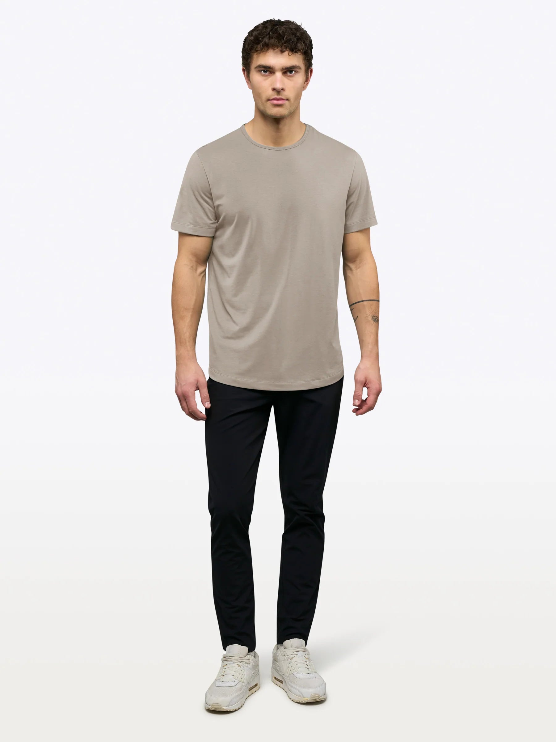 CUTS | AO Curve-Hem Tee | Beige