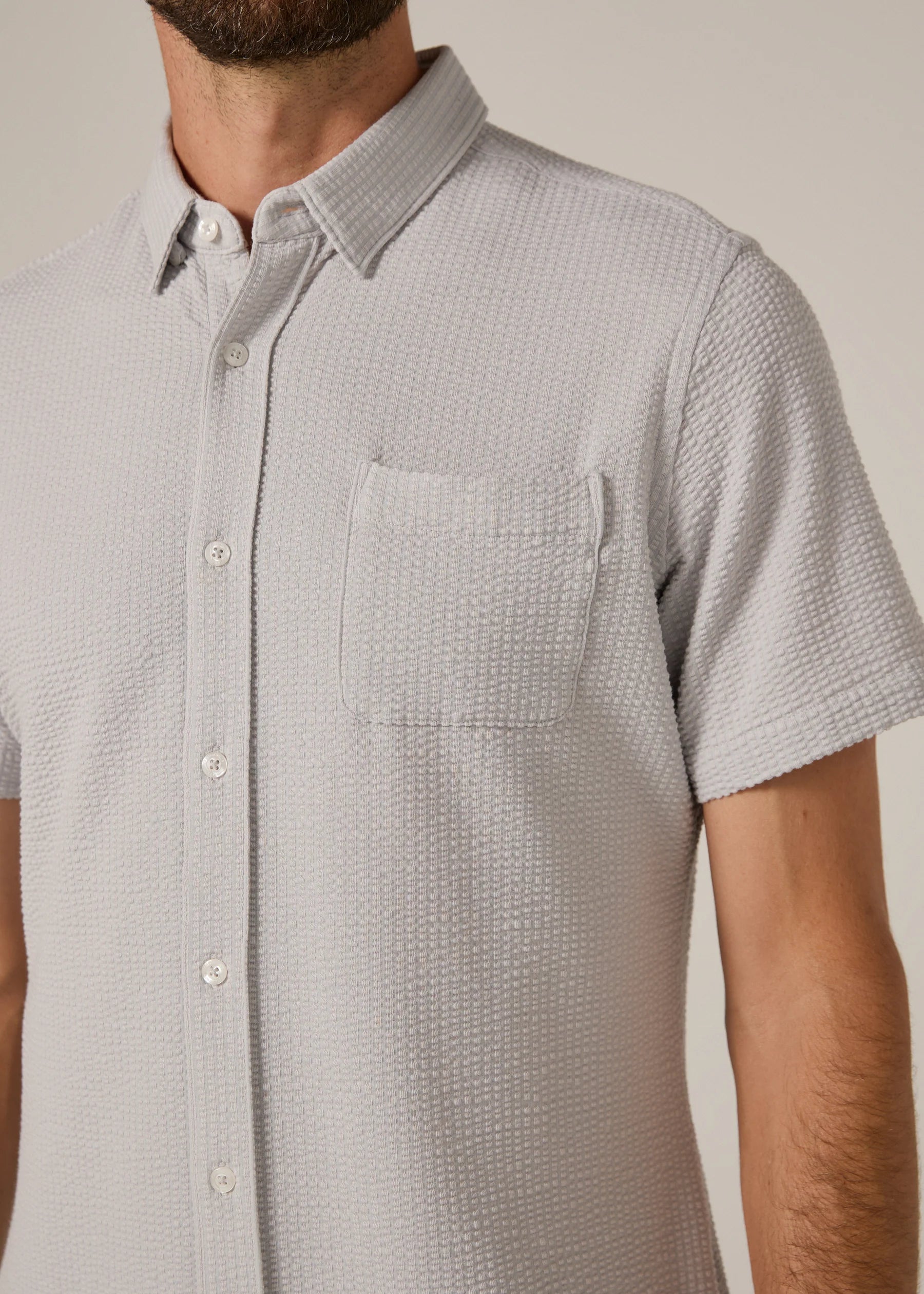 7 Diamonds | Bennet Seersucker Stretch Short Sleeve Shirt Clay | Gray