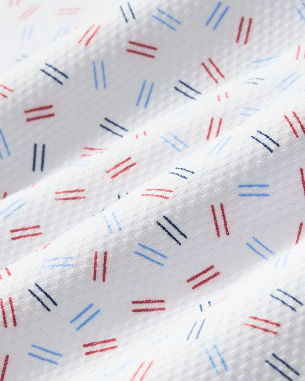 Mizzen+Main | Halyard Short Sleeve Red Scattered Dash | White