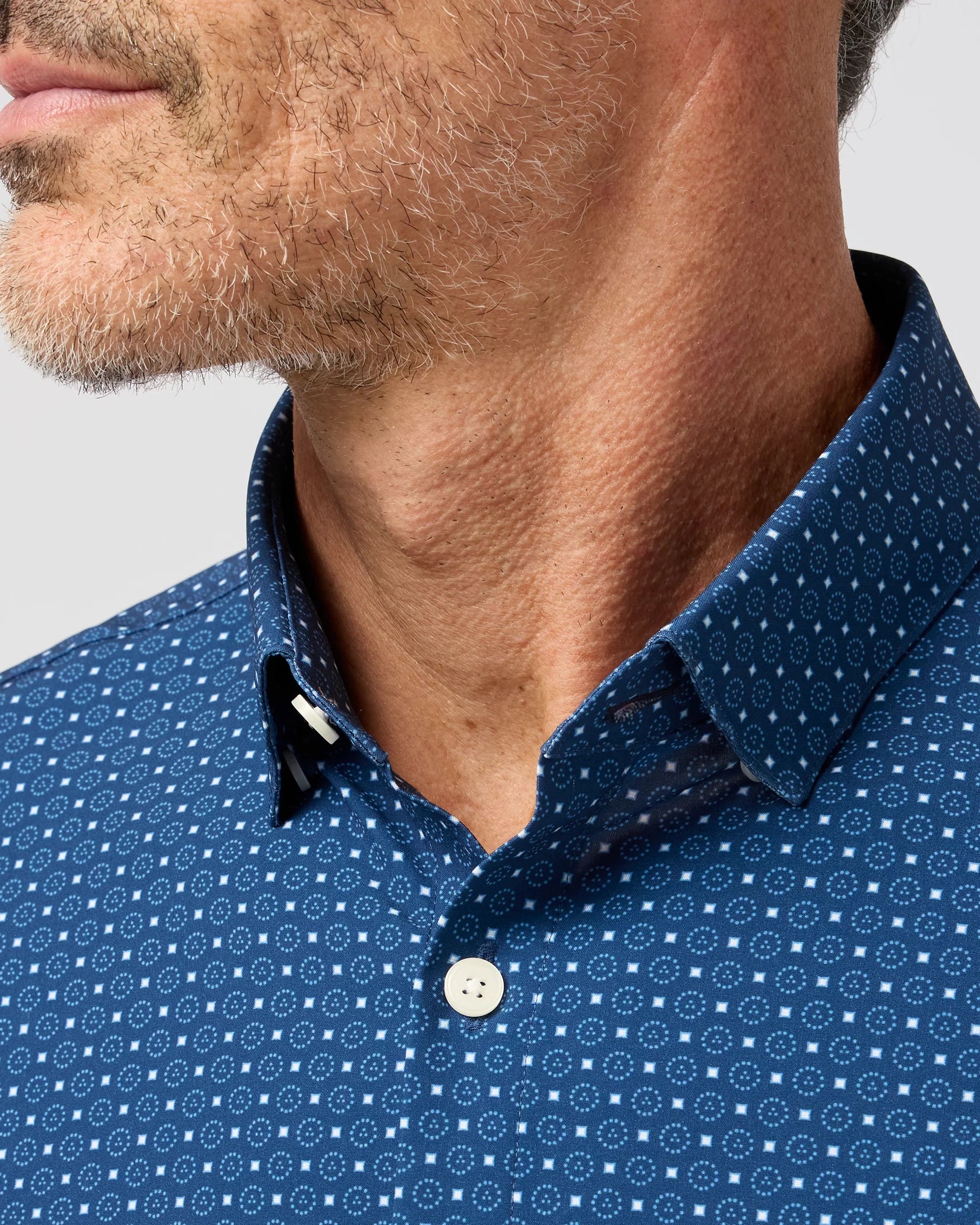 Mizzen+Main | Leeward Short Sleeve Dress Shirt Midnight Medallion | Navy | Trunk Show Special