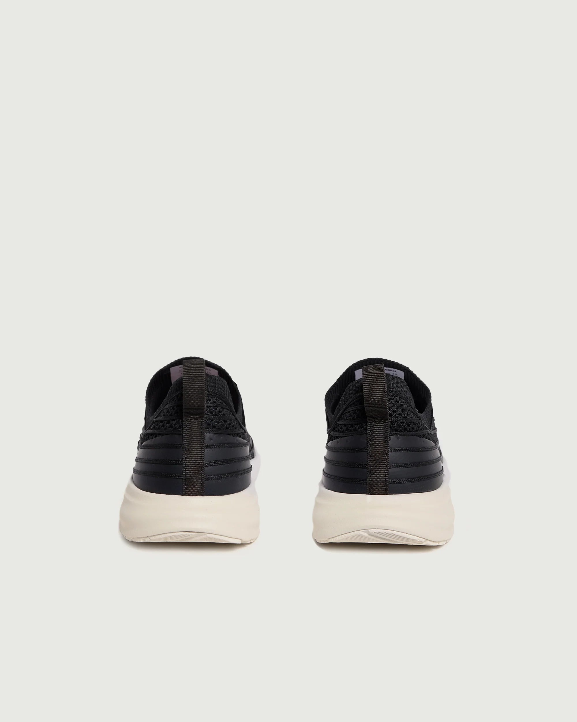 Oliver Cabell | Form 1 | Black