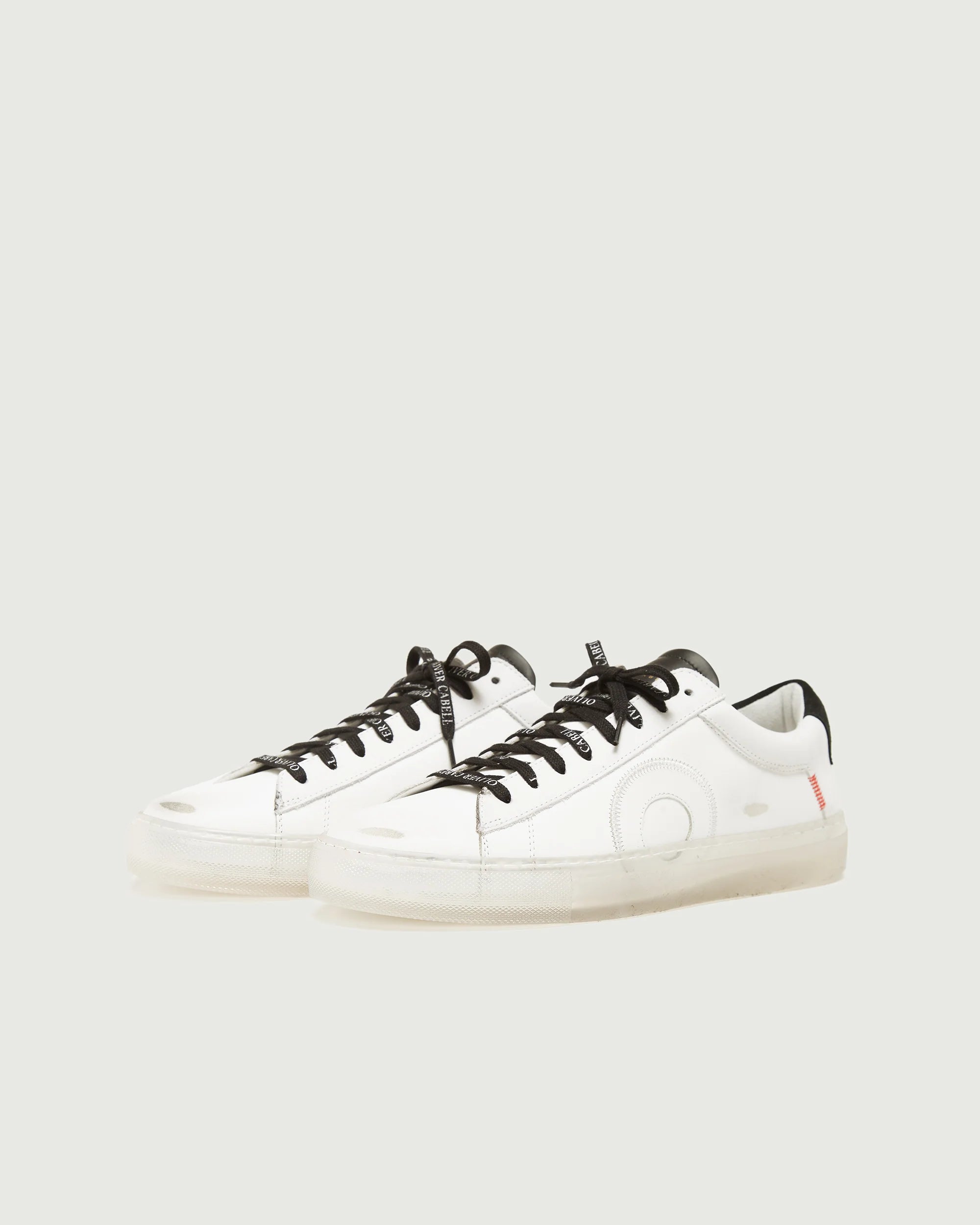 Oliver Cabell | Low 1 Yin Yang | White