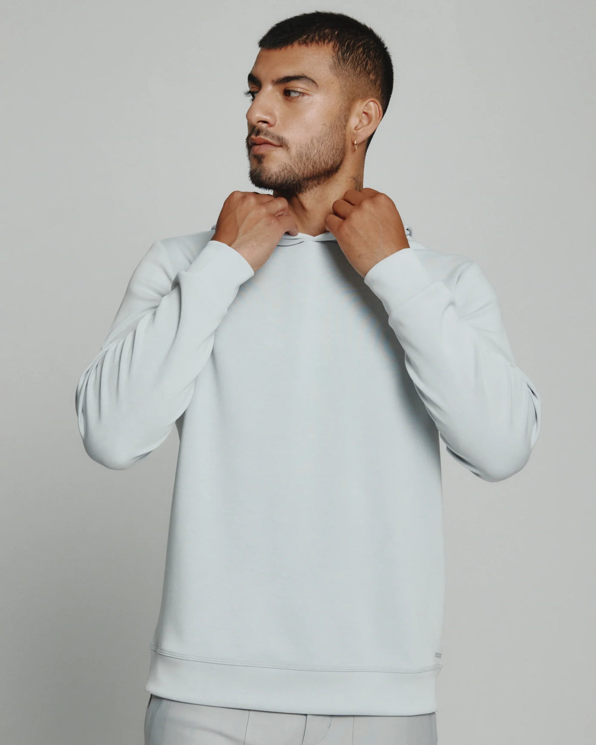 Sweatshirts & Hoodies