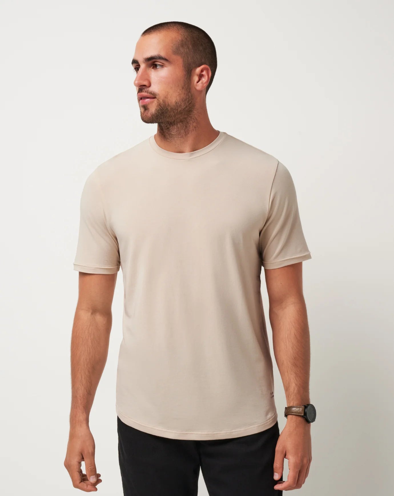 TravisMathew | Cloud Crew Tee Italian Sand | Beige