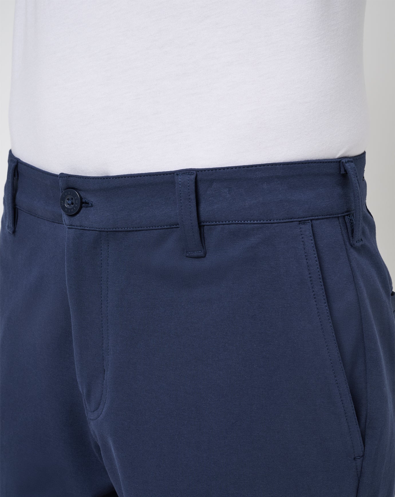 TravisMathew | Stretchknit Short Total Eclipse 8" | Navy | Trunk Show