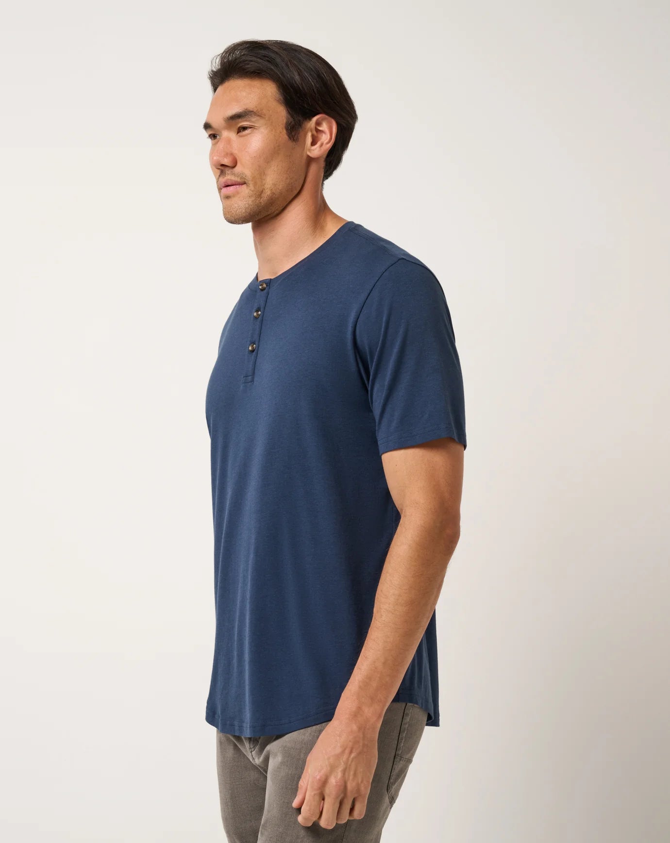 TravisMathew | Cloud Henley Tee | Navy