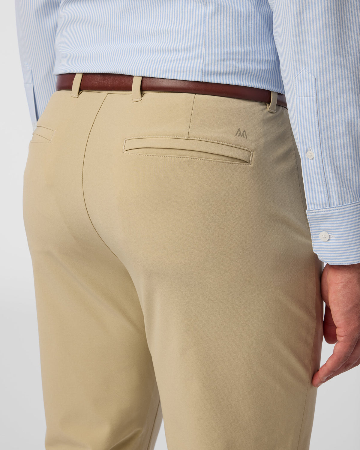 Mizzen+Main | Helmsman Athletic Fit Chino Pant | Light Khaki | Trunk Show Special