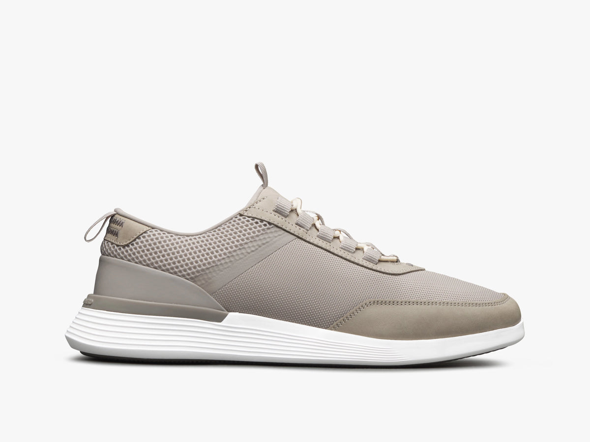 Wolf & Shepherd | Crossover Victory Trainer | Stone White Beige
