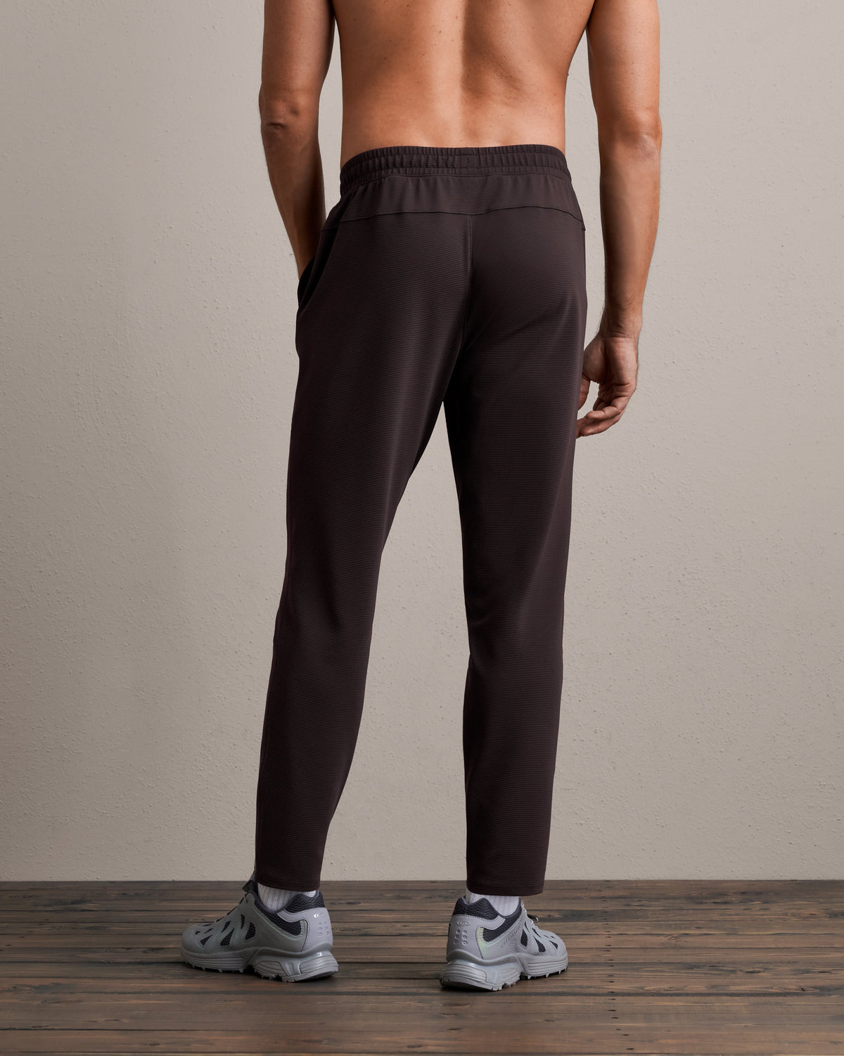Rhone | Covert Rib Pant | Dark Espresso Brown
