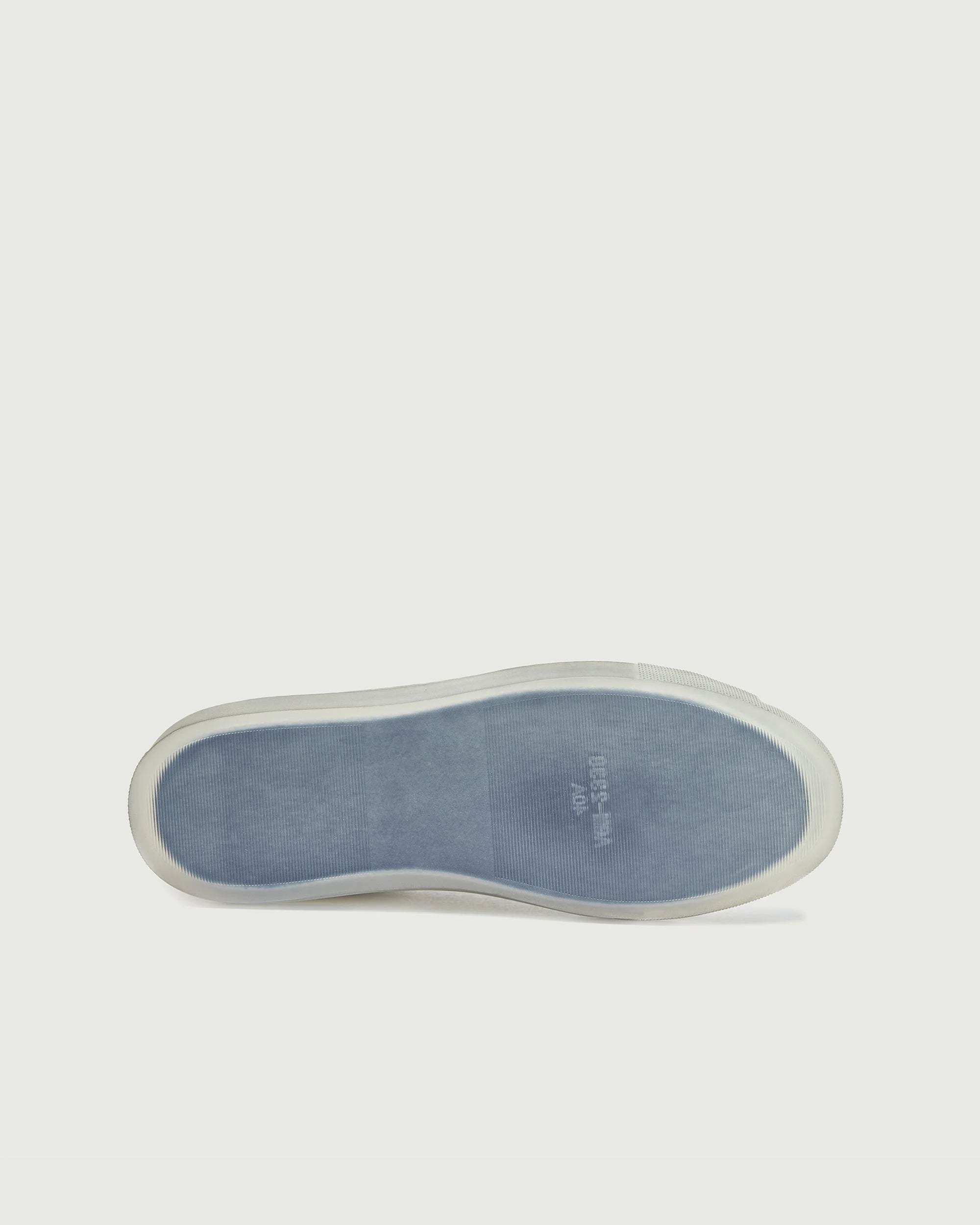 Oliver Cabell | Low 1 Navy Yin Yang Subdued | White