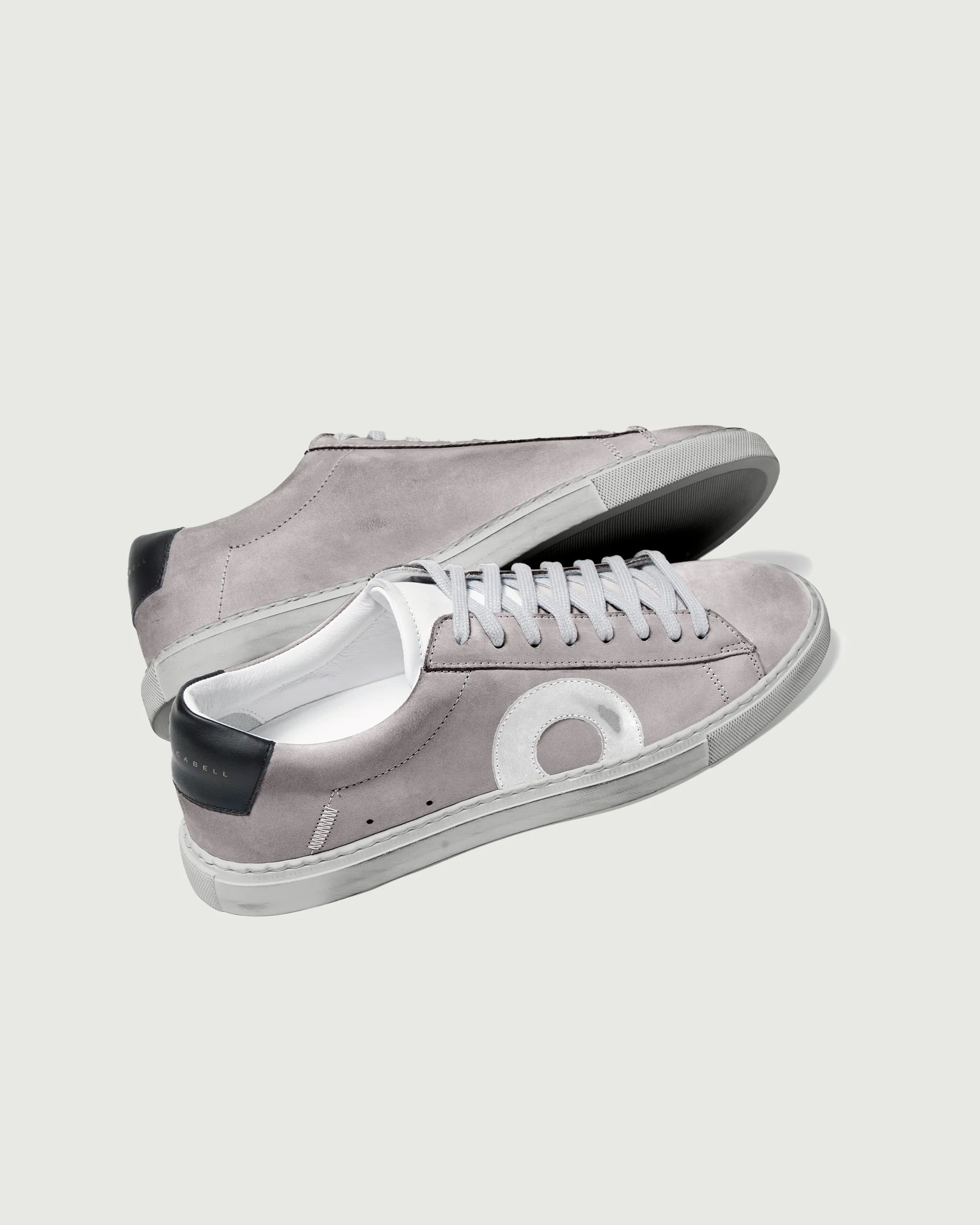 Oliver Cabell | Low 1 Fog | Gray