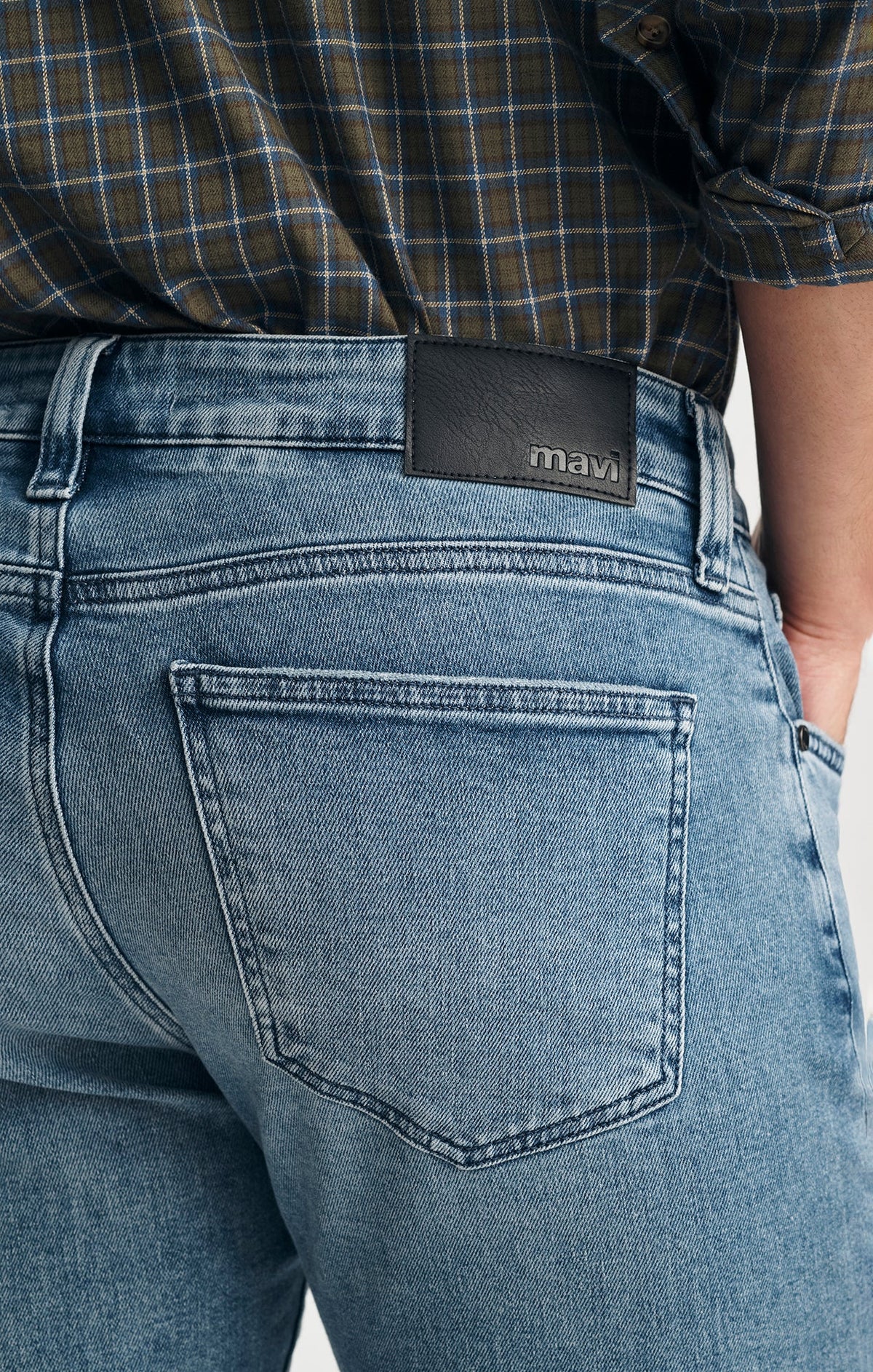 Mavi Jeans | Marcus Slim Straight Leg Jeans | Light Feather Blue