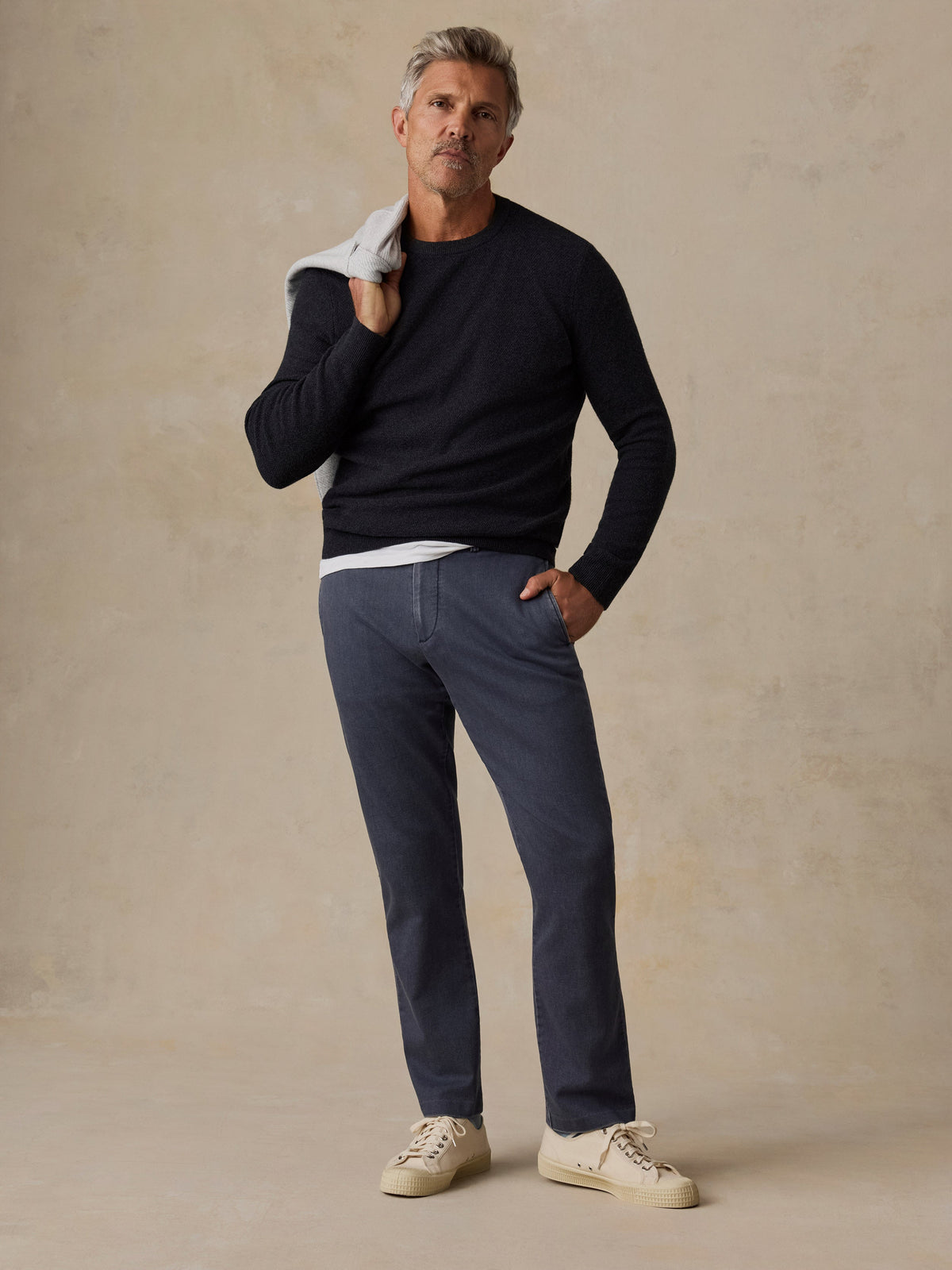 Faherty | Jackson Crew Sweater | Wolf Black Heather