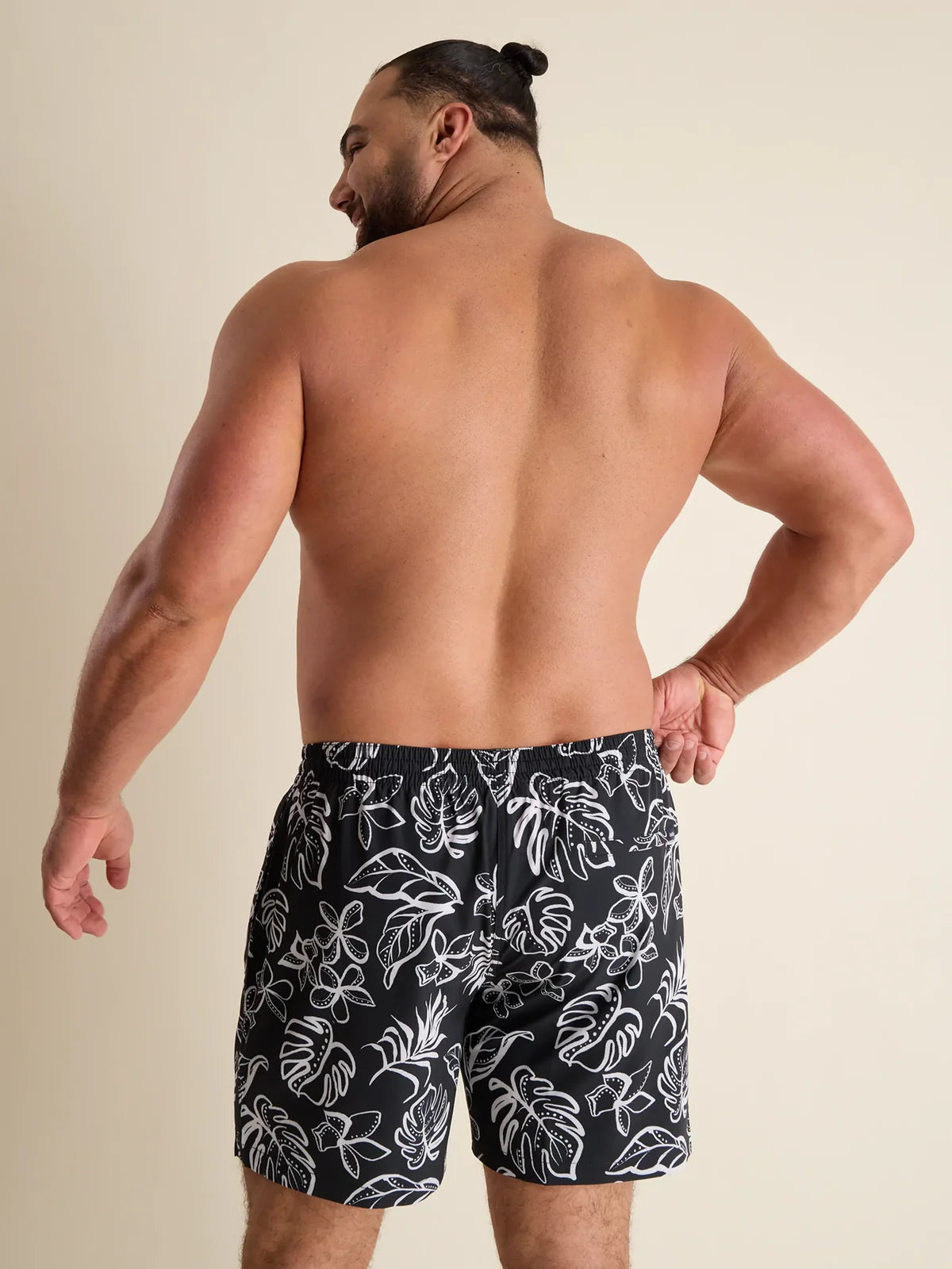 Chubbies | The Briefly in Paradise Bathing Suit 5.5" | Black