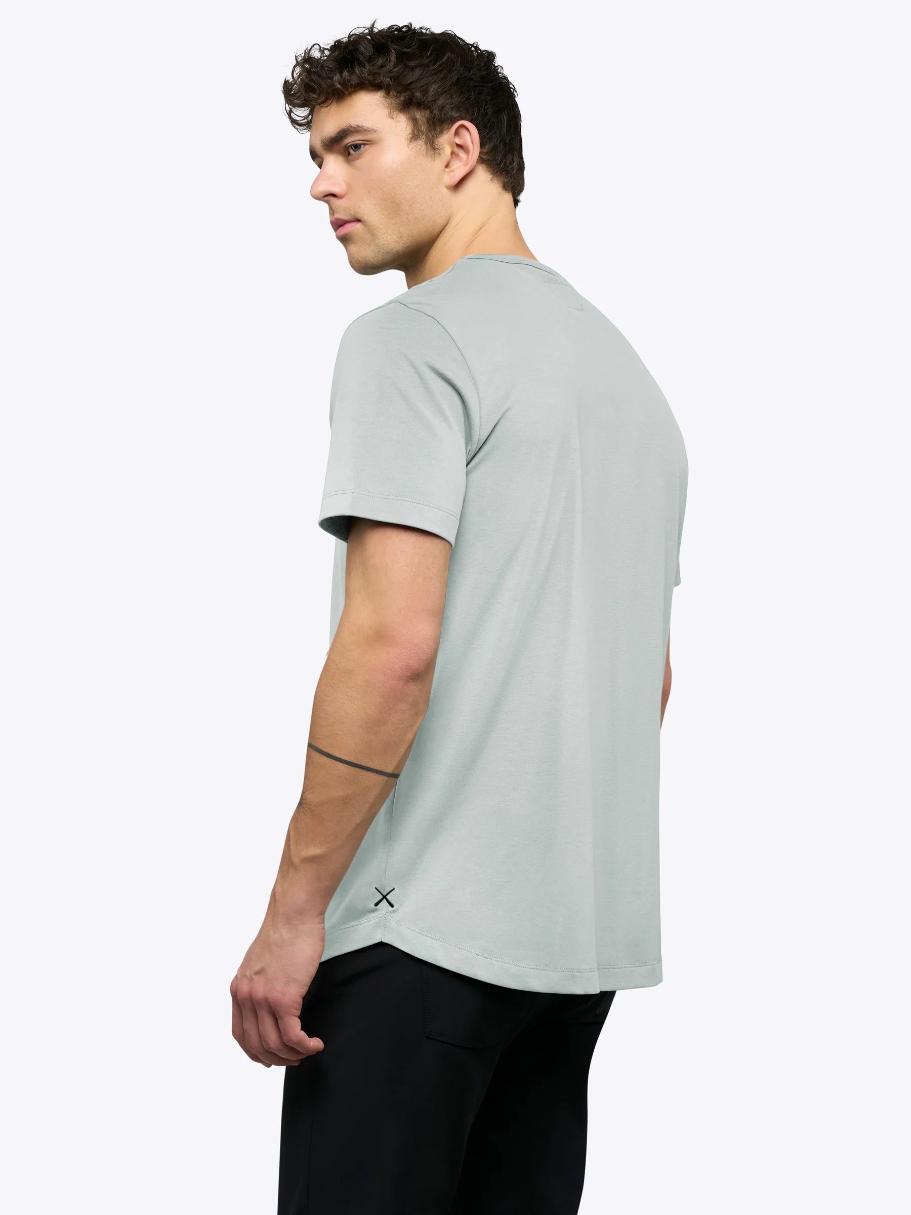 Cuts | AO Curve-Hem Tee Metal | Green