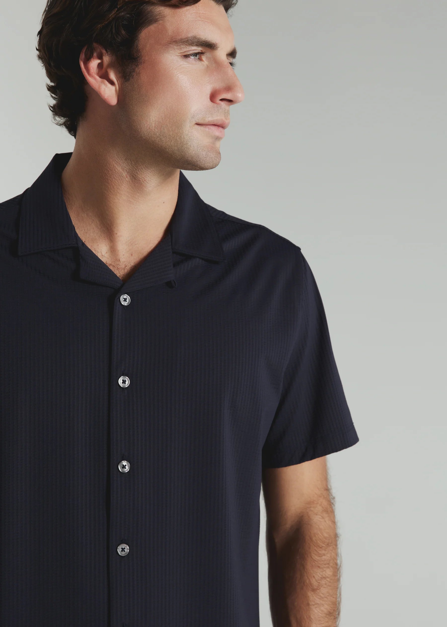 7Diamonds | Sutherland Seersucker Stretch Camp Shirt | Navy