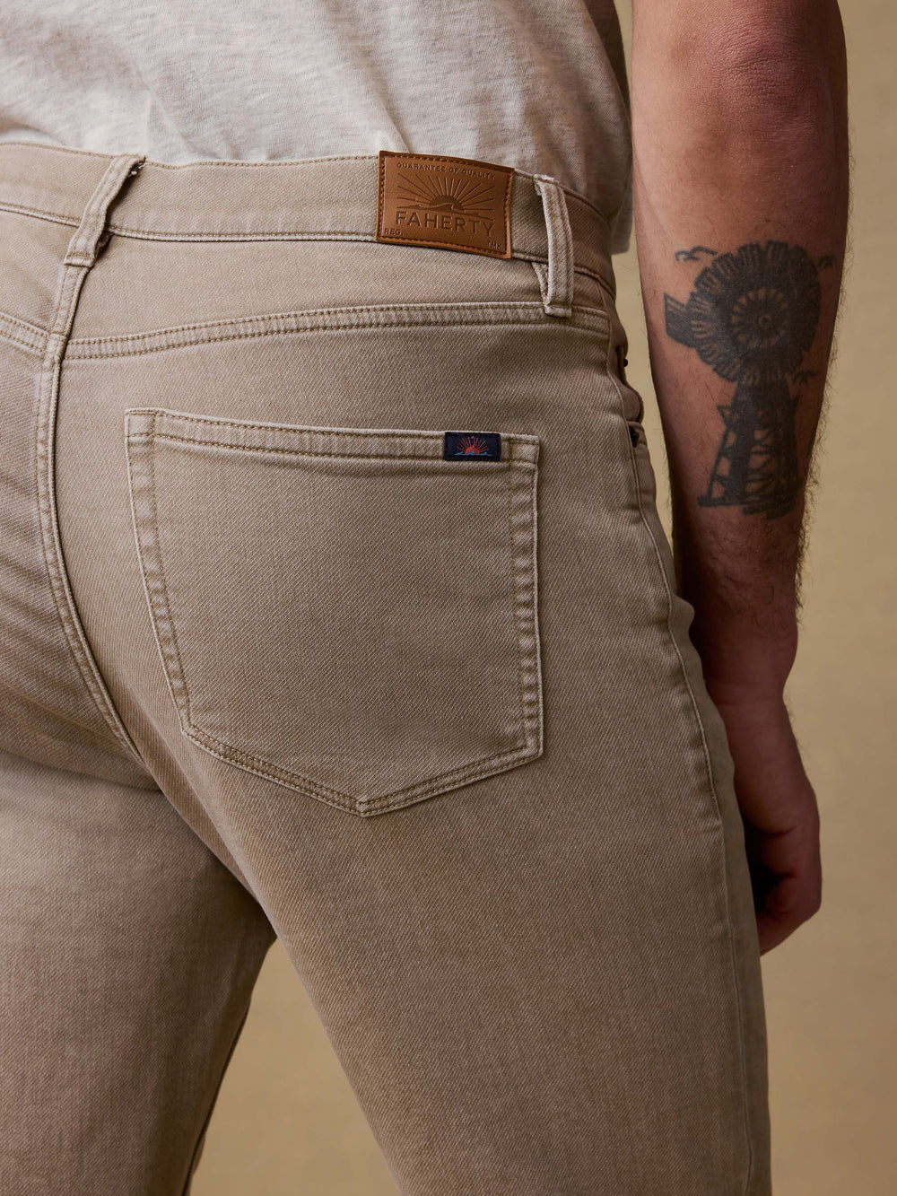 Faherty | Stretch Terry 5-Pocket | Desert Khaki Beige