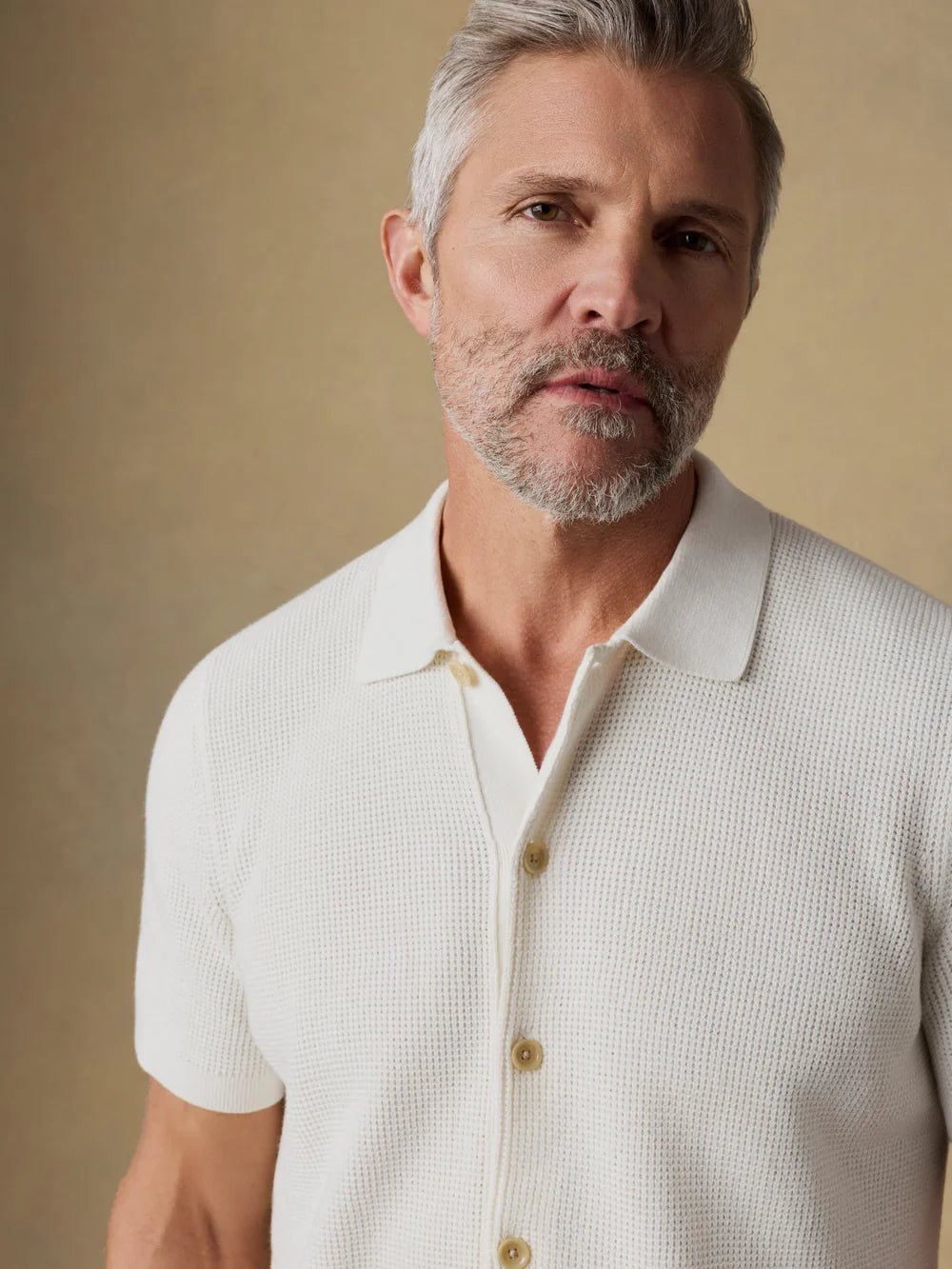 Faherty | Short-Sleeve Sunwashed Sweater Shirt | White