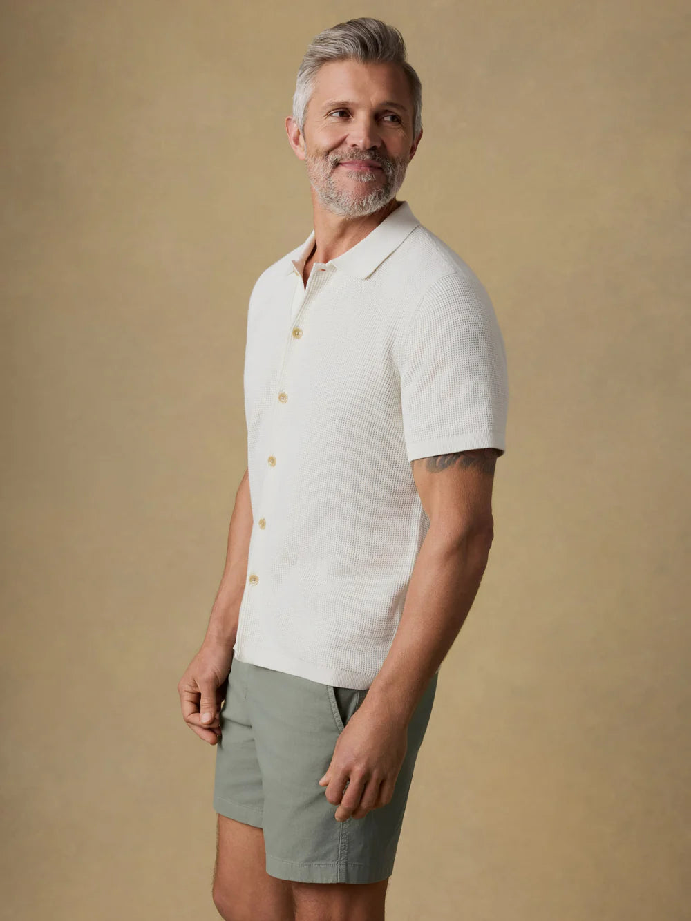 Faherty | Short-Sleeve Sunwashed Sweater Shirt | White