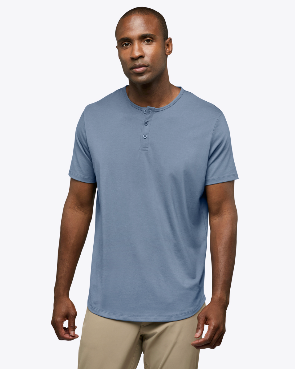 CUTS | AO Henley Curve-Hem Cadet | Blue