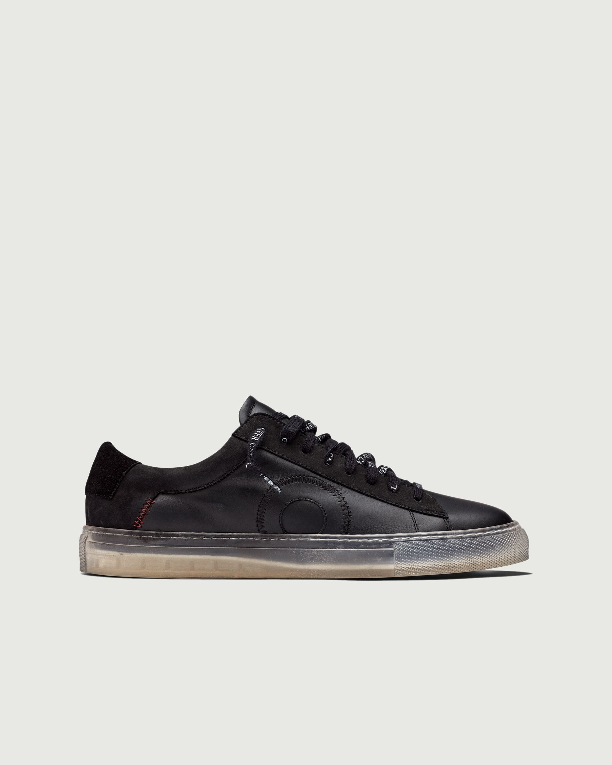 Oliver Cabell | Low 1 Black Ghost | Black