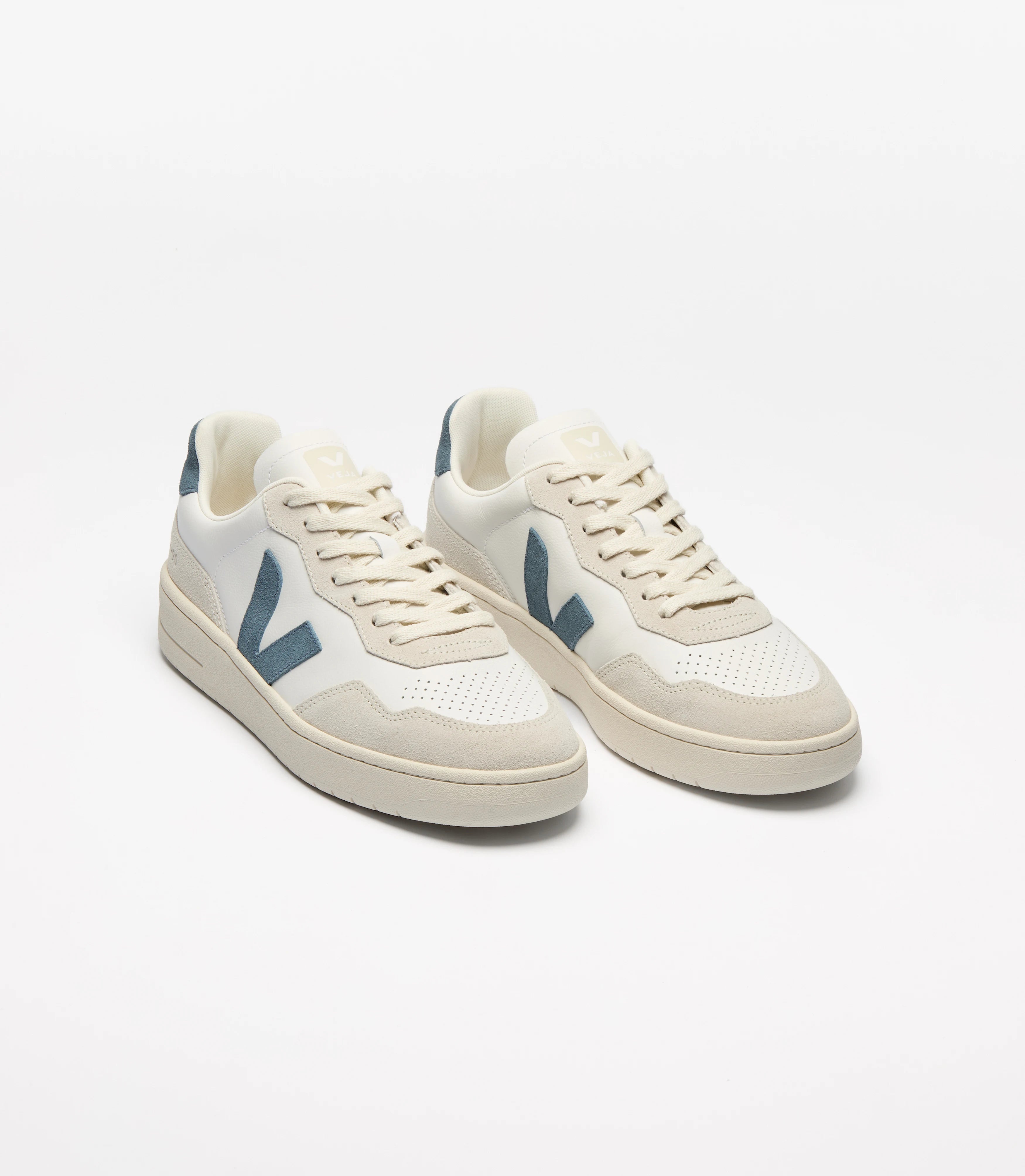 VEJA | V-90 LEATHER WHITE CALIFORNIA | White
