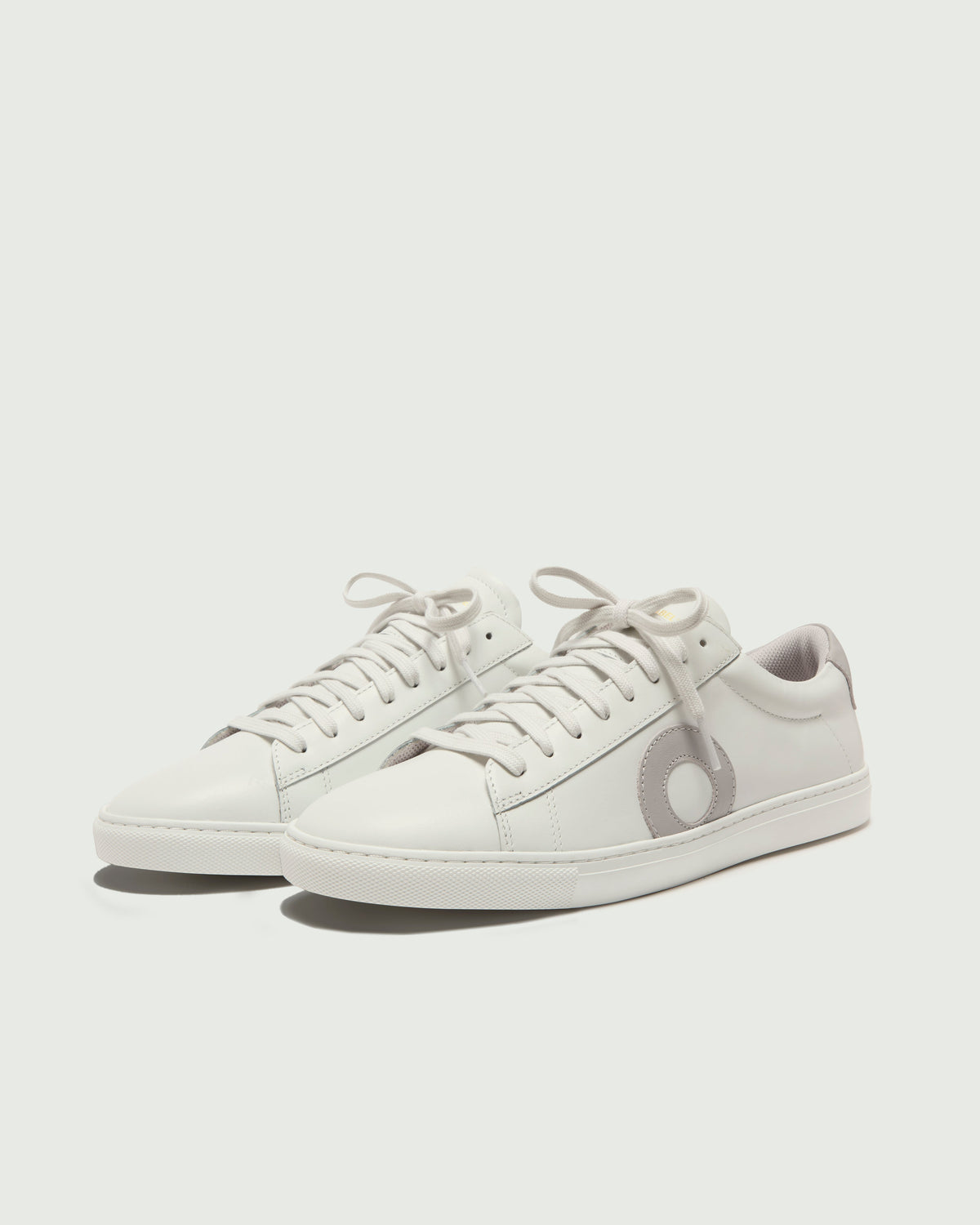 Oliver Cabell | Low 1 White Limestone