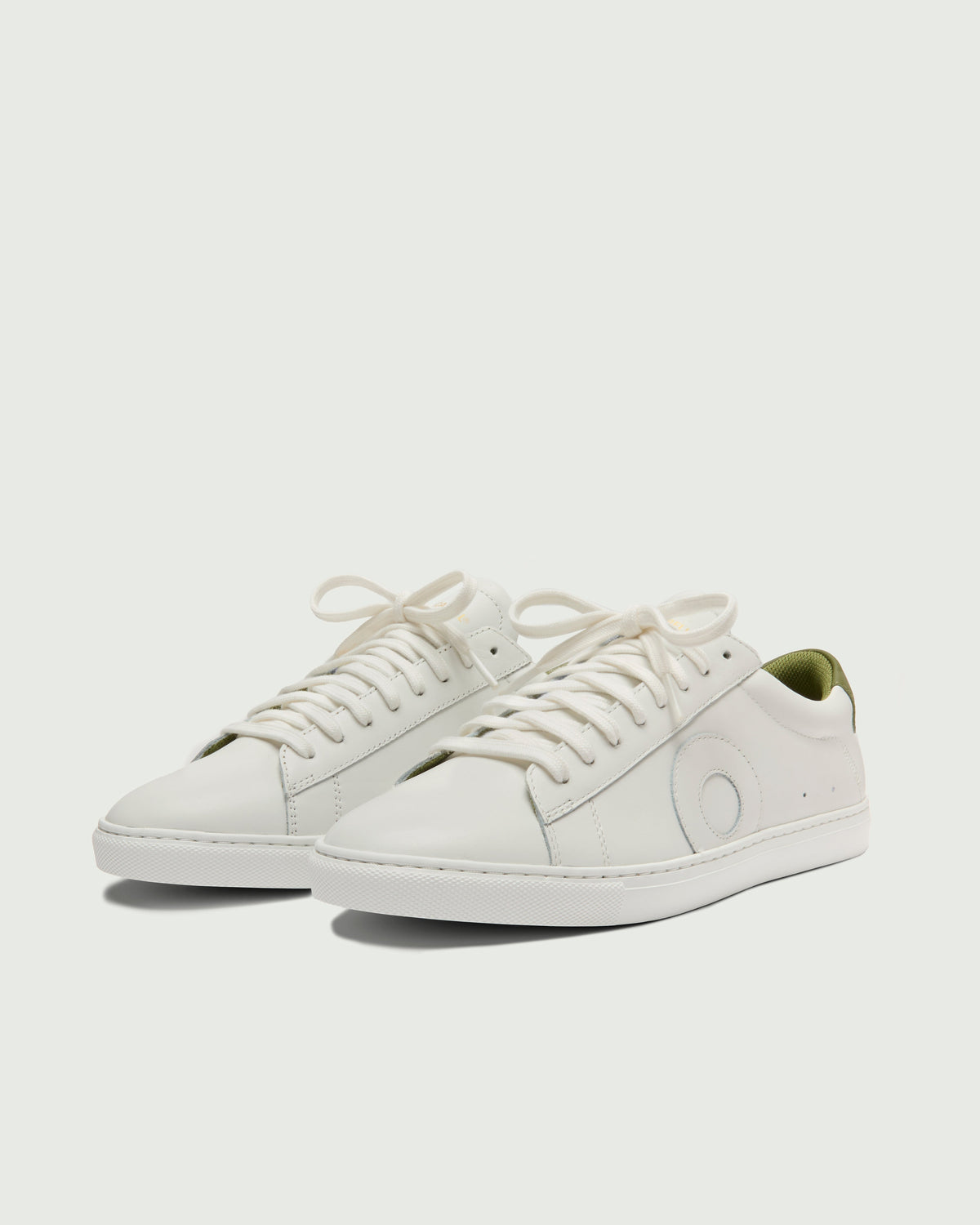 Oliver Cabell | Low 1 White Moss